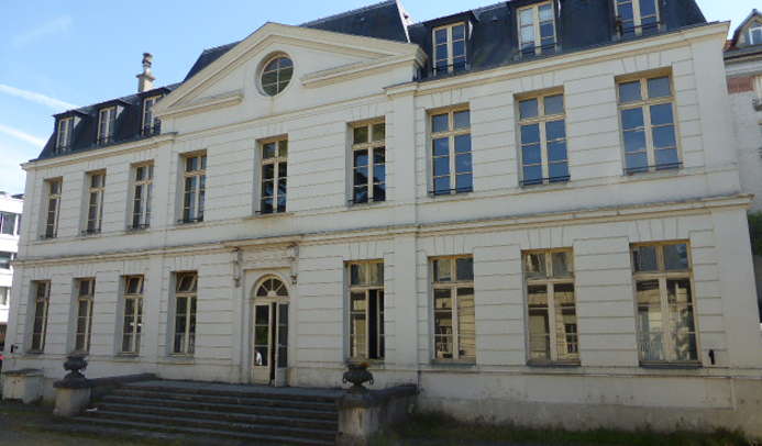 17-218-Chateau Amiral