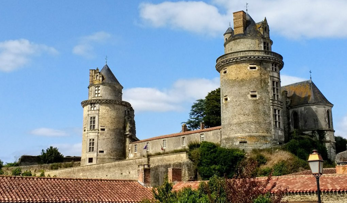 23-247-Chateau Apremont